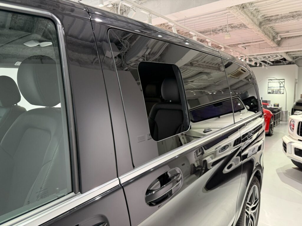 Vクラス,2列目窓交換,V220d,W447,新型V,Vクラス窓交換