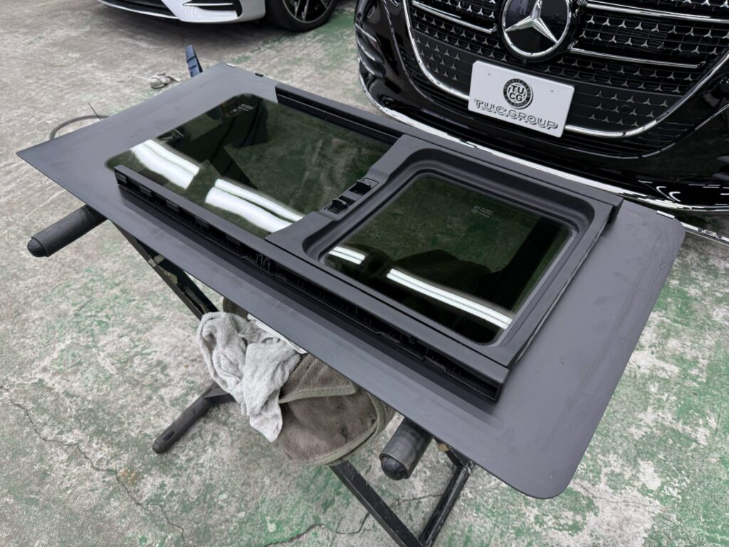 Vクラス,2列目窓交換,V220d,W447,新型V,Vクラス窓交換